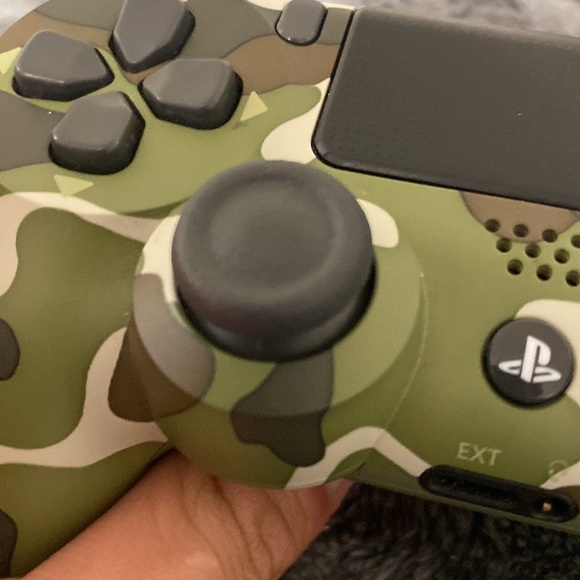 PS4 controller - Picture 4 of 5